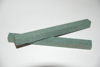 Брусок абразивный 20х20х150 63С СМ1 6К