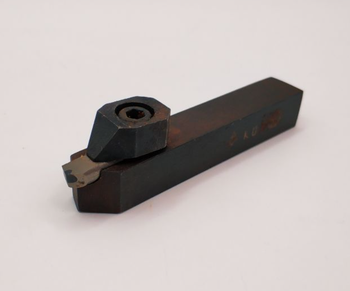 Резец с мех. креплением эльборовых вставок 16х16х125 проходной РЭО 233.00