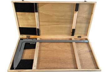 Штангенциркуль ШЦ-3- 500-0,05 губ.150 мм "GRIFF"